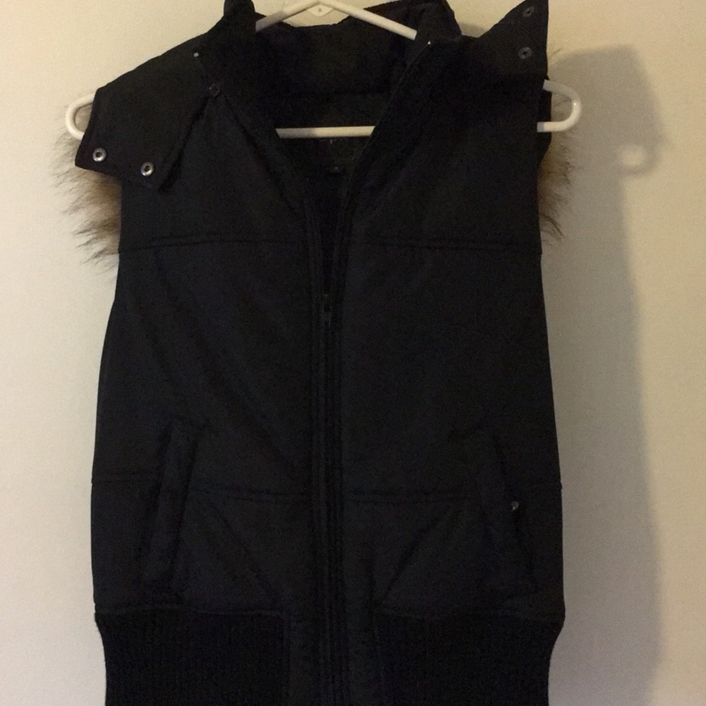 Express Vest - Picture 3 of 4